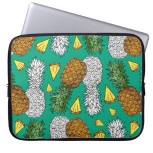 Capa Para Notebook Abacaxi com folhas, pequenos pedaços. Pat sem cost