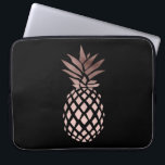 Capa Para Notebook abacaxi tropical do ouro cor-de-rosa claro<br><div class="desc">Design minimalista e à moda que representa o abacaxi cor-de-rosa do ouro do falso. Você pode escolher a cor do fundo.</div>