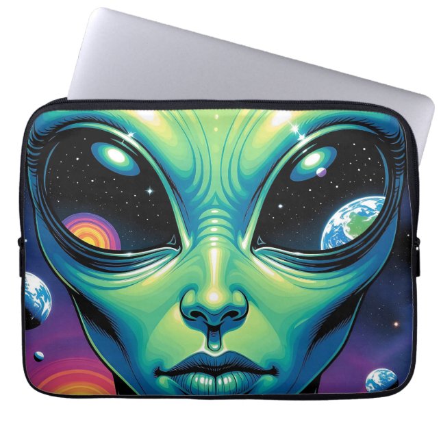Capa Para Notebook Alienígena face com planetas reflexões nos olhos (Frente)