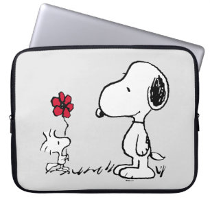 Capa Para Notebook Amendoins Esnoopia e Woodstock Vermelho e Preto
