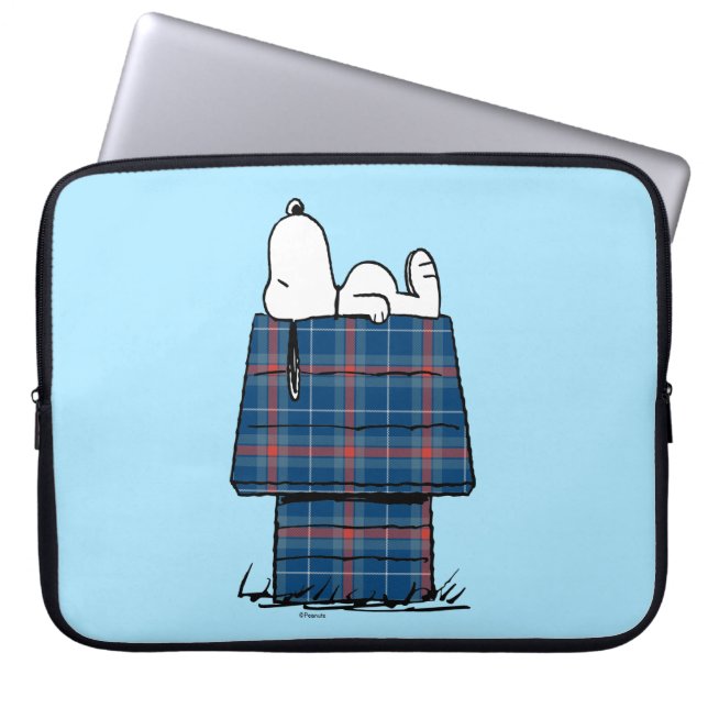 Capa Para Notebook Amendoins | Feriado de Xadrez de Snoopy Flannel (Frente)