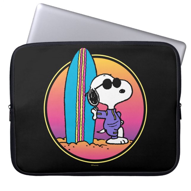 Capa Para Notebook Amendoins | Snoopy Beach Beagle (Frente)