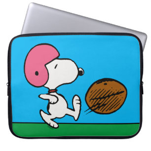 Capa Para Notebook Amendoins   Snoopy Football Kicker