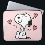 Capa Para Notebook Amendoins | Snoopy Hearts<br><div class="desc">Veja este design de amendoins divertido com Snoopy.</div>