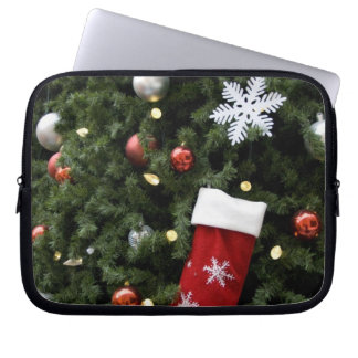 Capa Para Notebook America do Norte. Decorações do Natal na árvore. 5