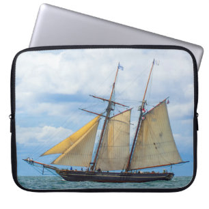 Capa Para Notebook Amistad Sob Sail