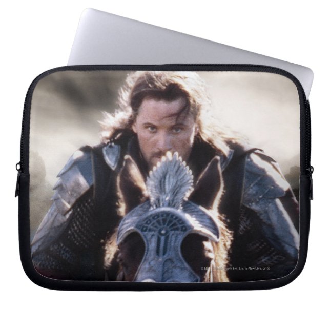Capa Para Notebook Aragorn Riding Horse (Frente)