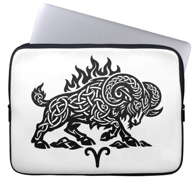 Capa Para Notebook Áries Fogo‑Carneiro – Zodíaco Celta de Tinta Assom (Frente)