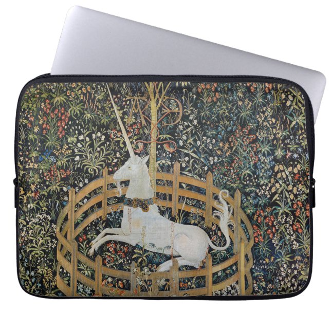Capa Para Notebook Arte de Unicórnio Medieval Antigo em Cativeiro (Frente)