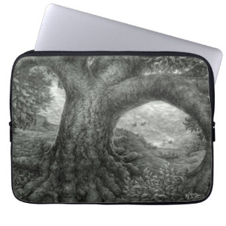 Capa Para Notebook Árvore Abraçando o Risco