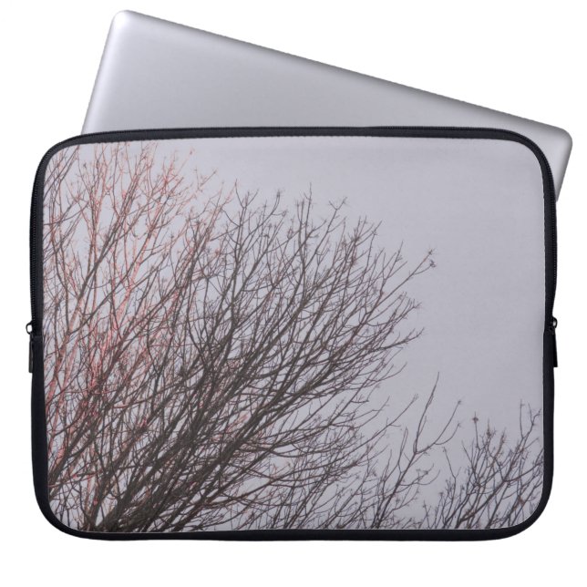 CAPA PARA NOTEBOOK ÁRVORE INOXIDÁVEL, SOB PELE BRANCO (Frente)
