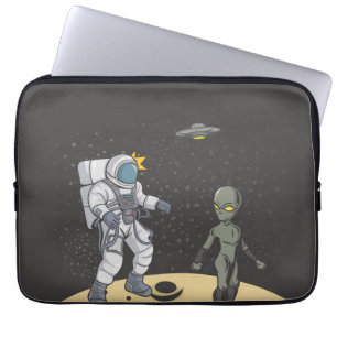 Capa Para Notebook Astronauta e alienígena