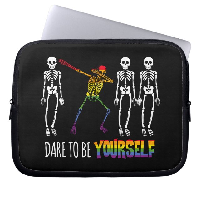 Capa Para Notebook Atrevo-Me A Ser Você Mesmo, Halloween A Dabbing Sk (Frente)