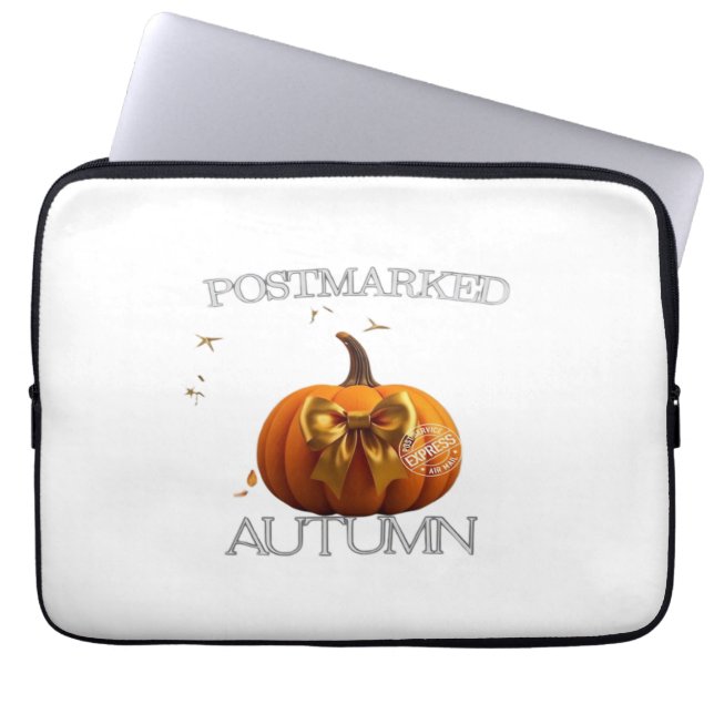 Capa Para Notebook Autumn Essential T Shirt (Frente)