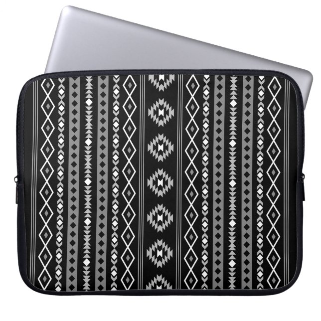 Capa Para Notebook Aztec Cinzas brancas Black Mixed Motifs V Padrão (Frente)