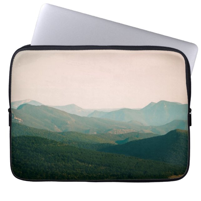 Capa Para Notebook Azul pelas montanhas (Frente)