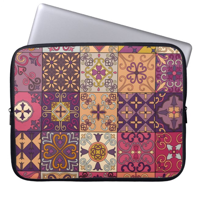 Capa Para Notebook Azulejos portugueses: padrão do estilo talavera. (Frente)