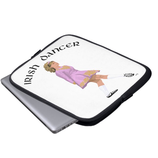 Capa Para Notebook Bailarina Irlandesa de Sapato Macio em Rosa (Frente Inferior)