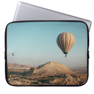 CAPA PARA NOTEBOOK BALÕES DE AR QUENTE NO AR DE MÉDIO