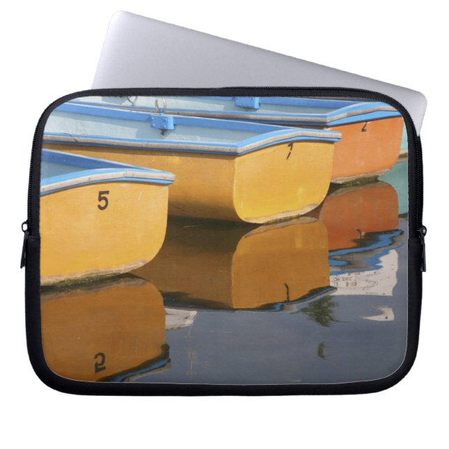 Capa Para Notebook barcos a remo em Henley-on-Thames no rio Tâmisa, (Frente)