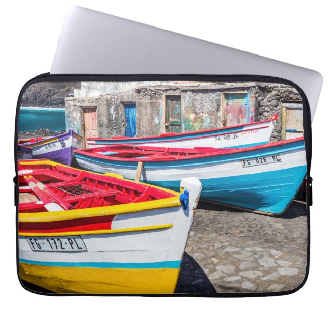 Capa Para Notebook Barcos de Pesca Coloridos, Cabo Verde (Frente)