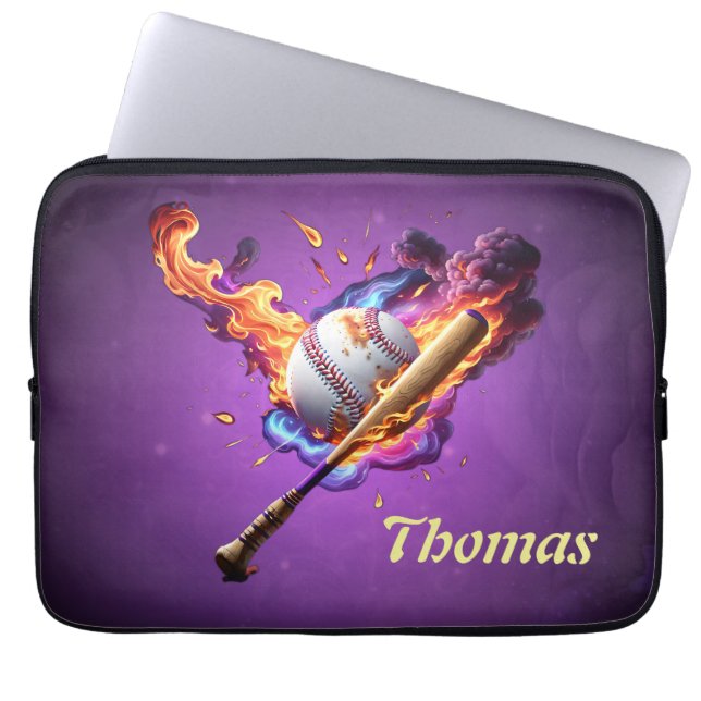 Capa Para Notebook Baseball no Fogo. (Frente)
