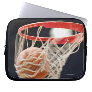 Capa Para Notebook Basquetebol na cesta