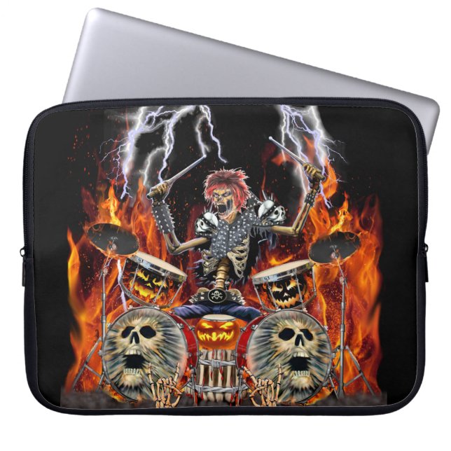 CAPA PARA NOTEBOOK BATERISTA ZÔMBI DE HEAVY METAL (Frente)