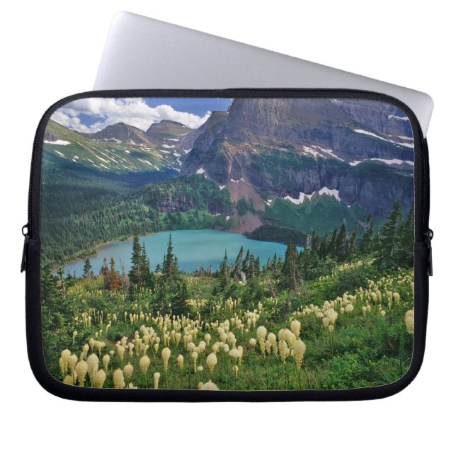 Capa Para Notebook Beargrass acima do Lago Grinnell no Many (Frente)