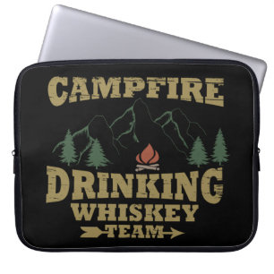 Capa Para Notebook bebendo de acampamento engraçado