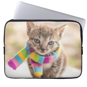 Capa Para Notebook Bebês Mais Pobres   Tabby Kitten Rainbow Scarf