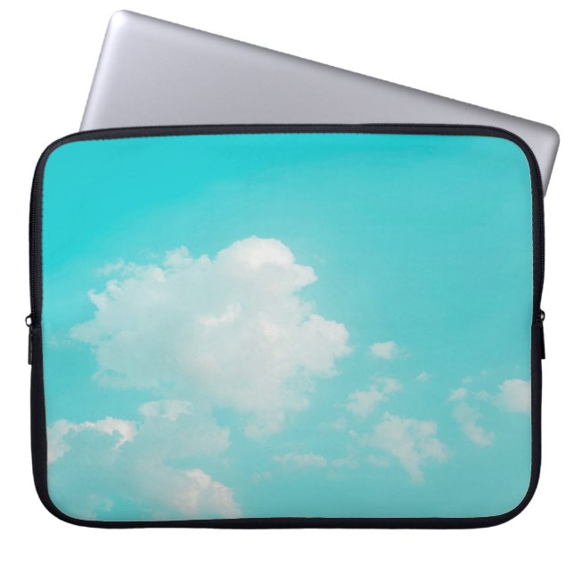 Capa Para Notebook Belo céu azul e nuvens com natura de luz do dia (Frente)
