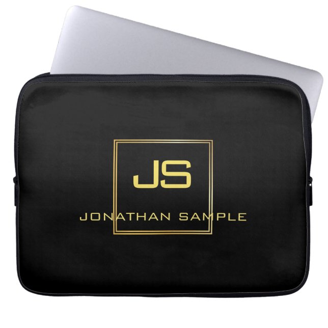 Capa Para Notebook Belo Monograma Dourado Modelo (Frente)