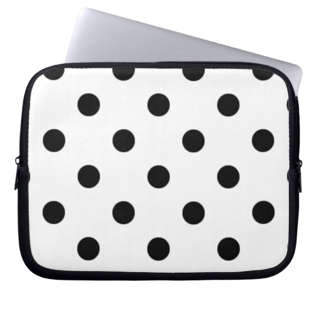 Capa Para Notebook Bola Branca E Negra (Frente)