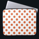 Capa Para Notebook Bolinhas laranja queimadas<br><div class="desc">Bolinhas laranja queimadas sobre fundo branco.</div>