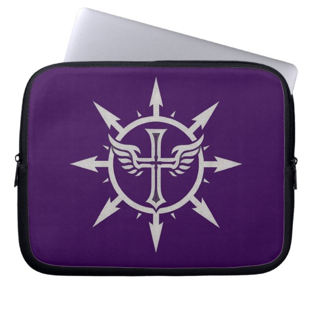 Capa Para Notebook Bolsa de Eletrônicos "Emblema Cruz e Asas" (Frente)