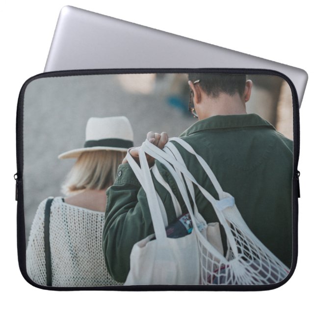 Capa Para Notebook Bolsas brancas de carregando (Frente)