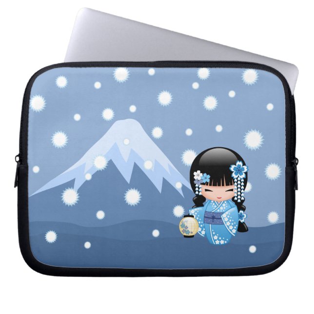 Capa Para Notebook Boneca de inverno Kokeshi - Garota Geisha Blue Mou (Frente)