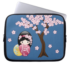 Capa Para Notebook Boneca de Kokeshi do primavera - gueixa japonesa
