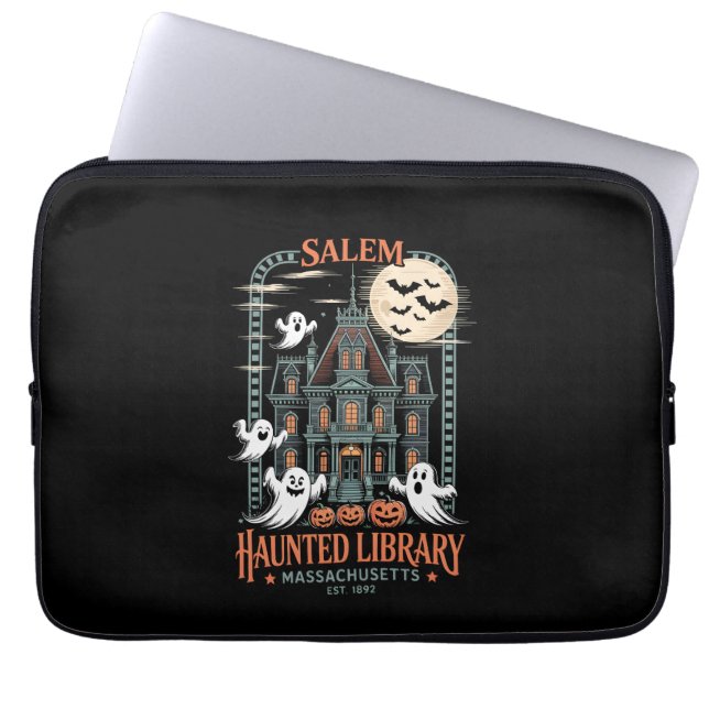 Capa Para Notebook Bookworm Halloween Shirt Haunted Library (Frente)