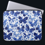 Capa Para Notebook Borboletas Aquarela Bolsa de laptop Azul<br><div class="desc">Pintura de borboletas de cor azul-indigo e branca.</div>