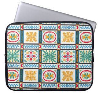 Capa Para Notebook Bordado Maiolica Italiano: Floral Mediterrânica