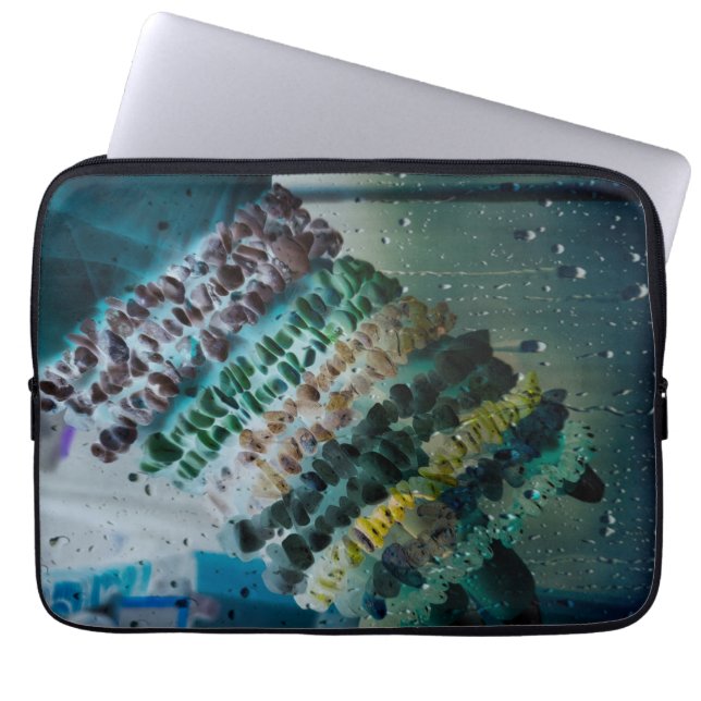 Capa Para Notebook Braceletes na Chuva (Frente)