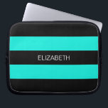 Capa Para Notebook Bright Aqua Black Horiz Preppy Stripe #3 Monograma<br><div class="desc">Disquete Clássico Brilhante e Preto Horizontal Rugby Stripes #3 Nome Monograma Um padrão de stripe horizontal na moda a negrito com um modelo para o seu nome, iniciais ou outro texto. Você também pode personalizar a fonte e o tamanho do texto, mover ou remover o texto, adicionar campos de texto...</div>