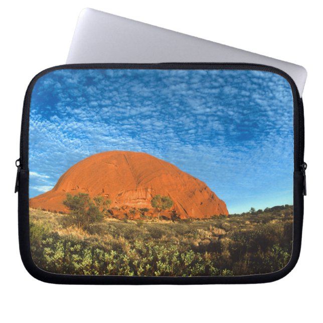 Capa Para Notebook Brilho Vermelho da Famosa Ayers Rock no Outback (Frente)