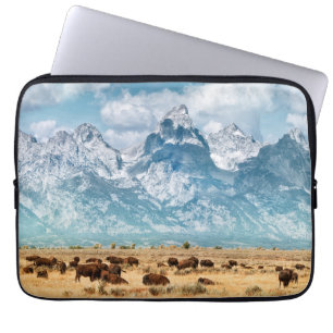 Capa Para Notebook Búfalo abaixo das montanhas grandes de Teton