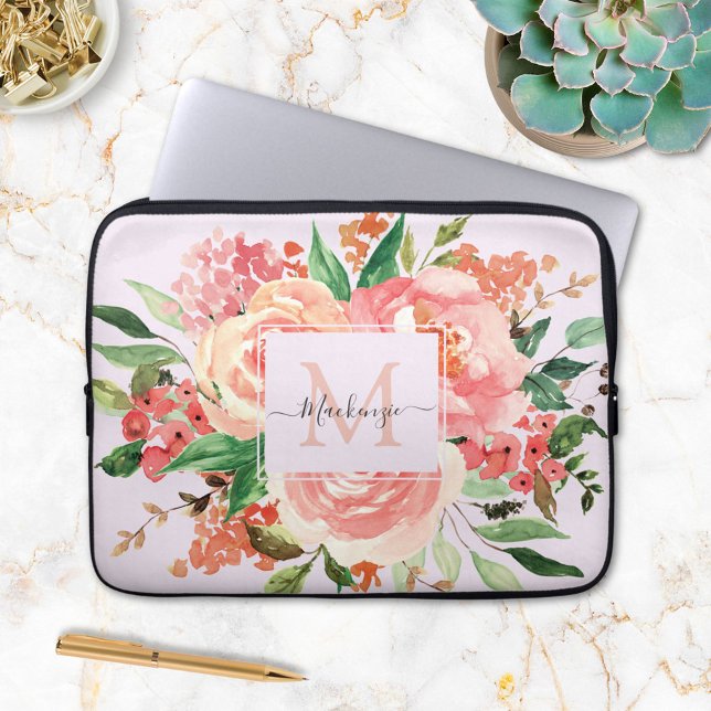 Capa Para Notebook Buquê Floral Rosa Monograma Moderna (In situ)