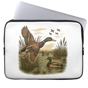 Capa Para Notebook Caça ao Pato-Marrecão-Retro-Voador