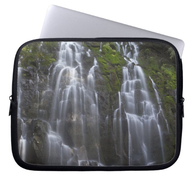 Capa Para Notebook Cachoeira de Ramona no condado de Clackamas, Orego (Frente)
