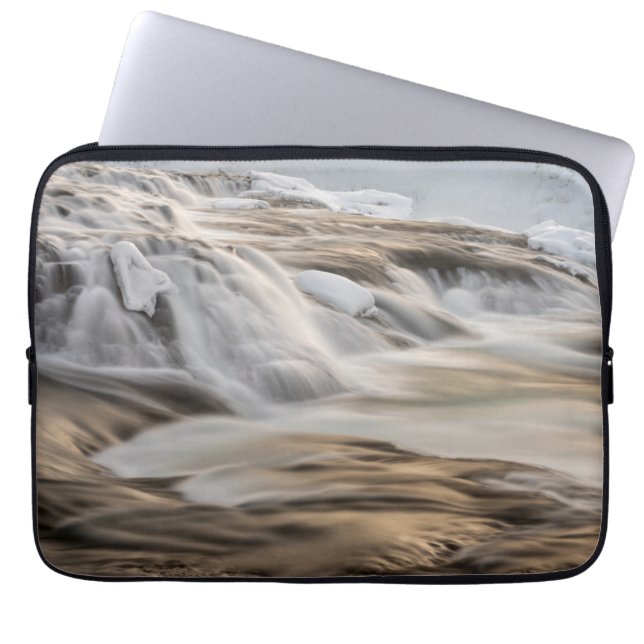 Capa Para Notebook Cachoeira Godafoss, inverno, Islândia (Frente)